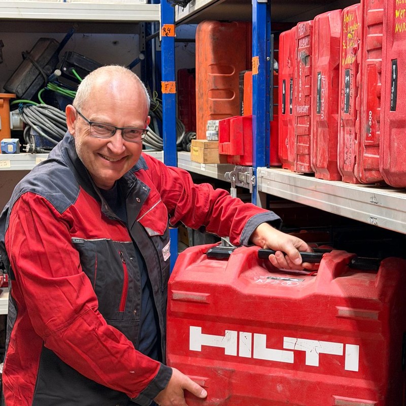 Bruno Kolb, Lagerist Lager Logistik
